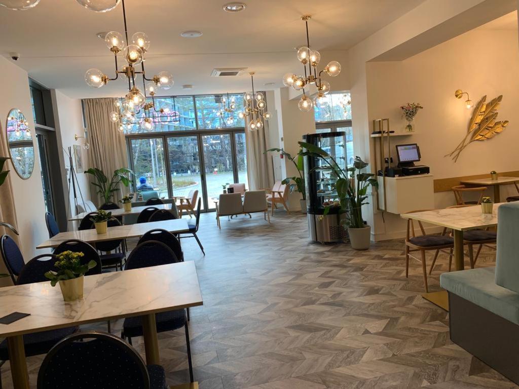 Apart Park - Albus 211 Z Parkingiem W Cenie Swinoujscie Bagian luar foto